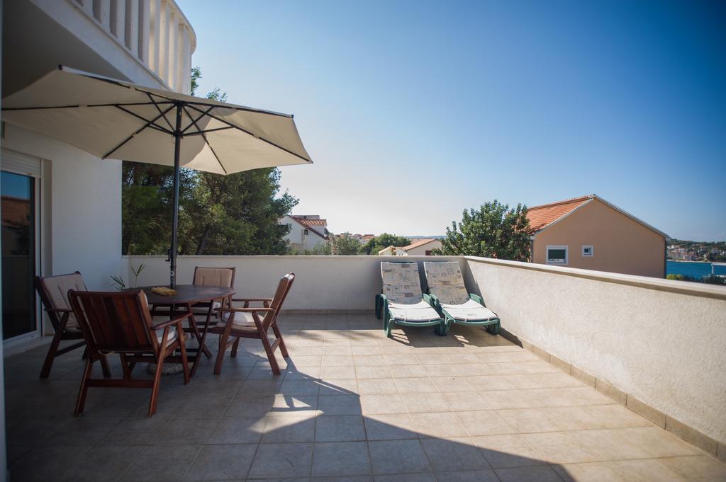 Villa Bianca Трогир Экстерьер фото