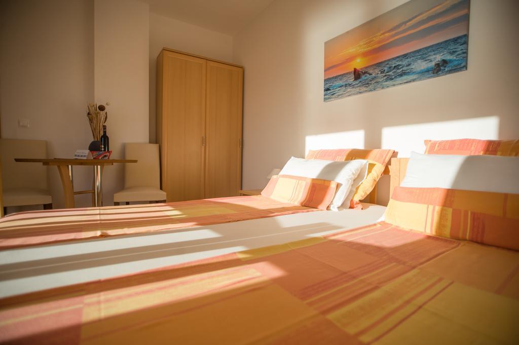 Villa Bianca Трогир Экстерьер фото